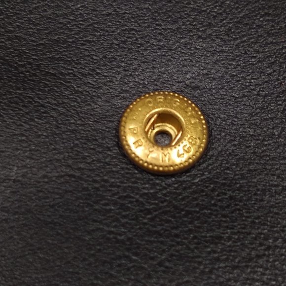 Italian Designed “Long” Wallet in Calfskin - Picture 7 of 9